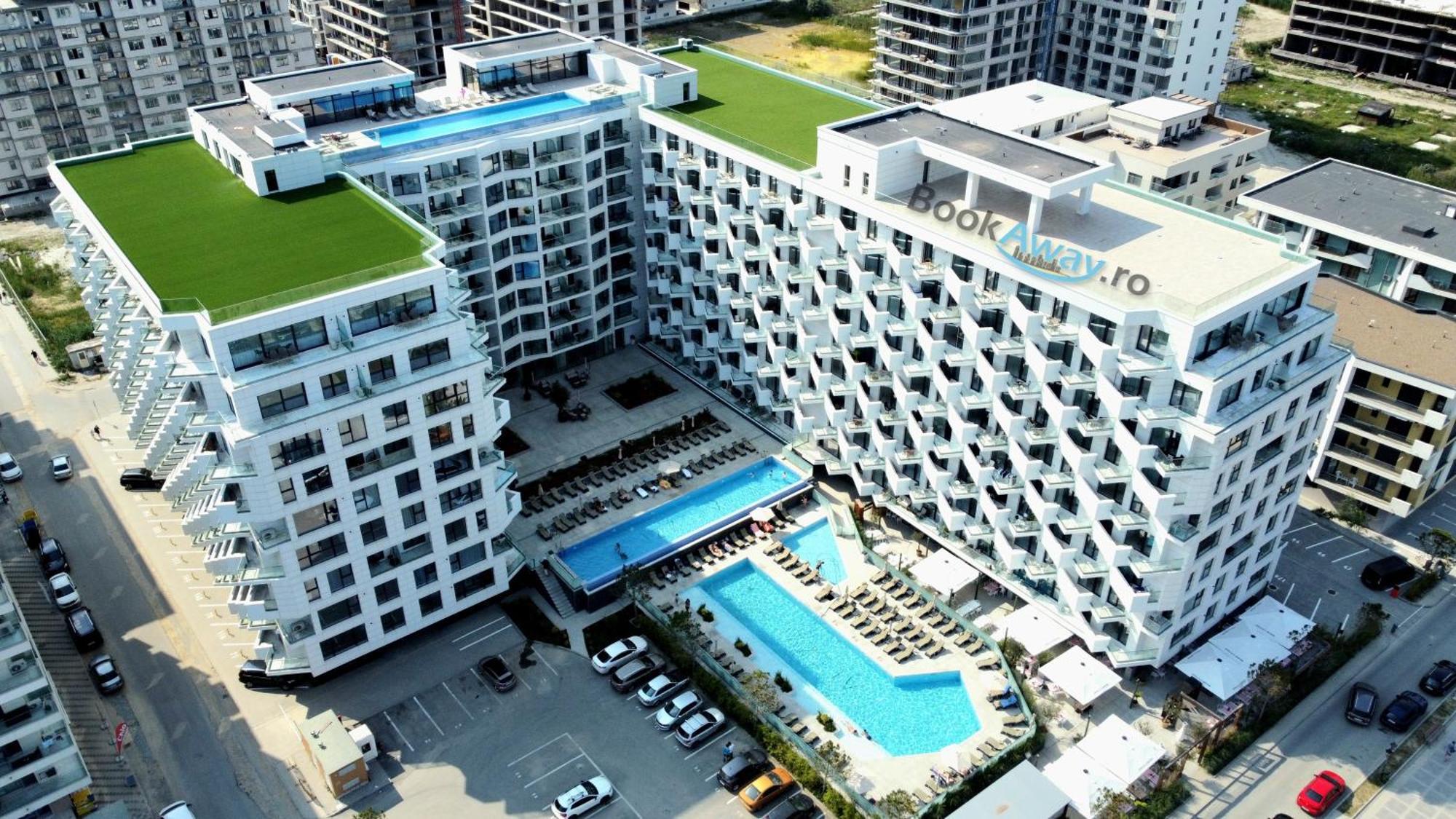 Arrogance Queen Studio - Infinity Pool & Spa Năvodari Екстериор снимка