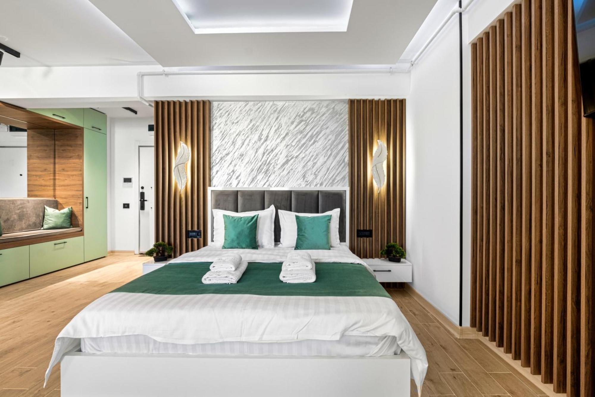Arrogance Queen Studio - Infinity Pool & Spa Năvodari Екстериор снимка